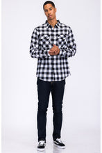 Load image into Gallery viewer, Regular Fit Checker Plaid Flannel Long Sleeve