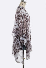 Load image into Gallery viewer, Snow Leopard Printed Kimono Cardigan