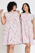 Load image into Gallery viewer, Plus Size Spring Ruffle Hem Shift Dress