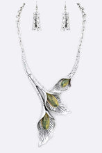 Load image into Gallery viewer, Flower Metal Statement Necklace Set