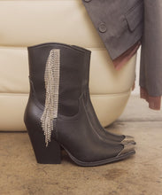 Load image into Gallery viewer, Rhinestone Fringe Boots