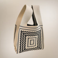 Load image into Gallery viewer, Lizzie Satchel
