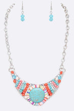 Load image into Gallery viewer, Turquoise Beaded Bib Necklace Set