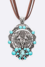 Load image into Gallery viewer, Horse Embossed Western Pendant Long Necklace Set