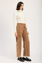 Load image into Gallery viewer, DISTRASSED CORDUROY PANTS