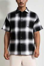 Load image into Gallery viewer, Mens Plaid Short Sleeve Flannel