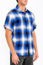 Load image into Gallery viewer, Mens Plaid Short Sleeve Flannel
