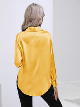 Load image into Gallery viewer, Collared Neck Buttoned Long Sleeve Shirt