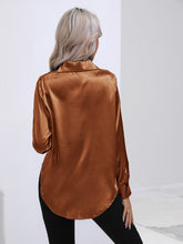 Load image into Gallery viewer, Collared Neck Buttoned Long Sleeve Shirt