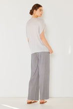 Load image into Gallery viewer, Pleated Elastic-Waist Straight Pants